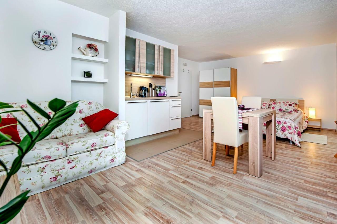 Apartments Figarola Rovinj Exterior foto